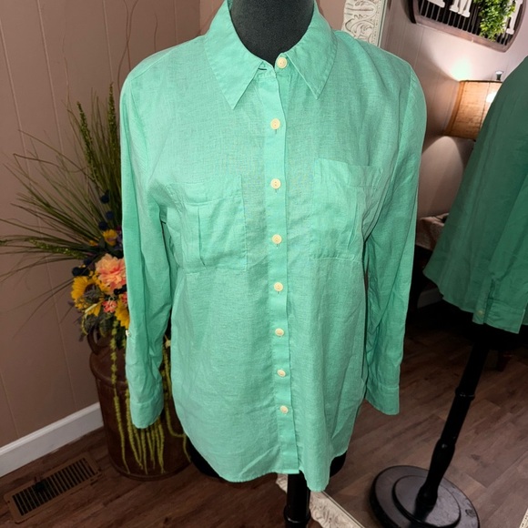 Investments Gold Label • 100% Linen Button Down - Picture 7 of 10